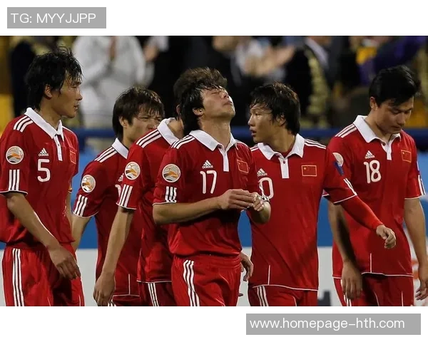 广州足球队转型之路:从传统强队到现代足球新标杆的探索与实践 广州足球队转型之路:从传统强队到现代足球新标杆的探索与实践