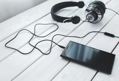 4-2！拜仁是冠军！17场不败+德甲卫冕，直指三冠王，多项纪录刷新